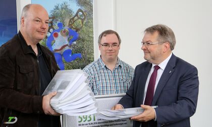 Übergabe der Online-Petition an Bürgermeister Thomas Hermann (SPD)
